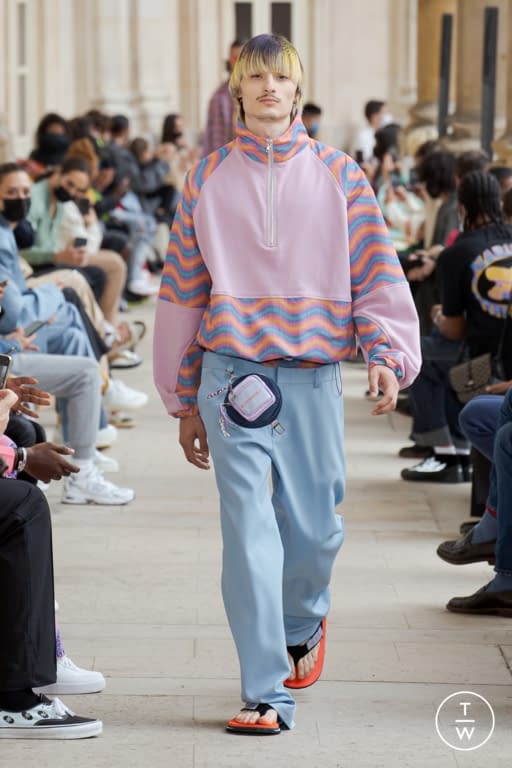 SS22 Bluemarble Look 3