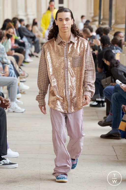SS22 Bluemarble Look 6