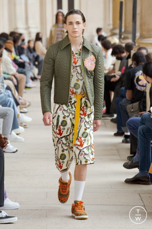 SS22 Bluemarble Look 10