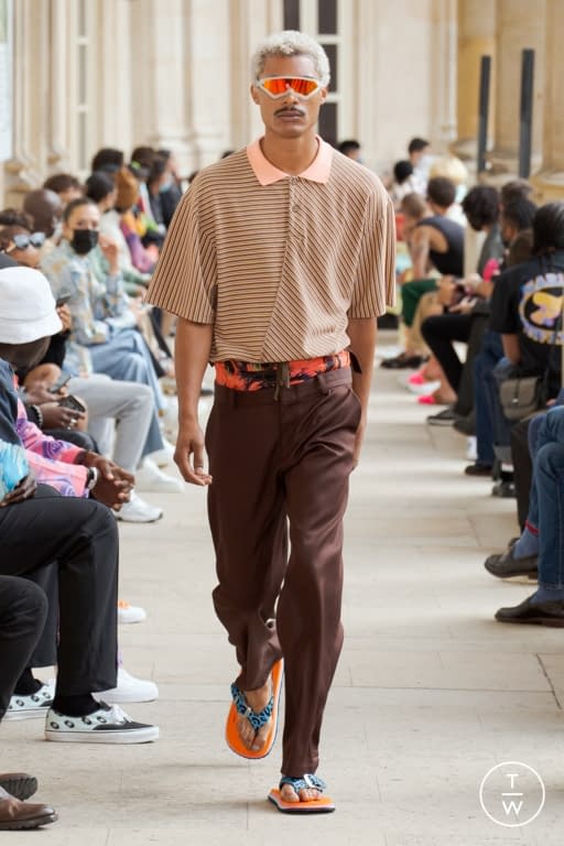 SS22 Bluemarble Look 19