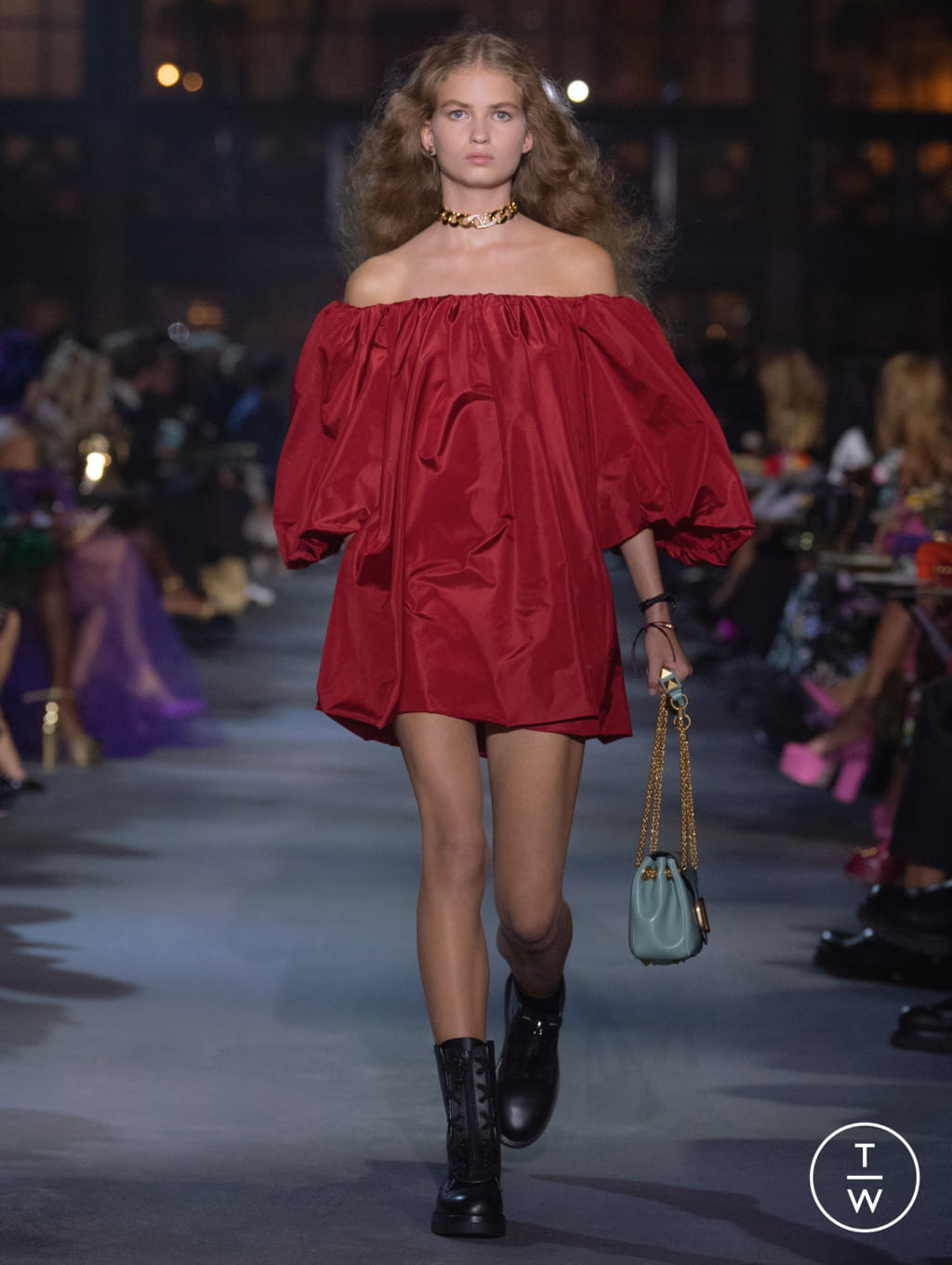 Fashion Week Paris Spring/Summer 2022 look 85 from the Valentino collection womenswear