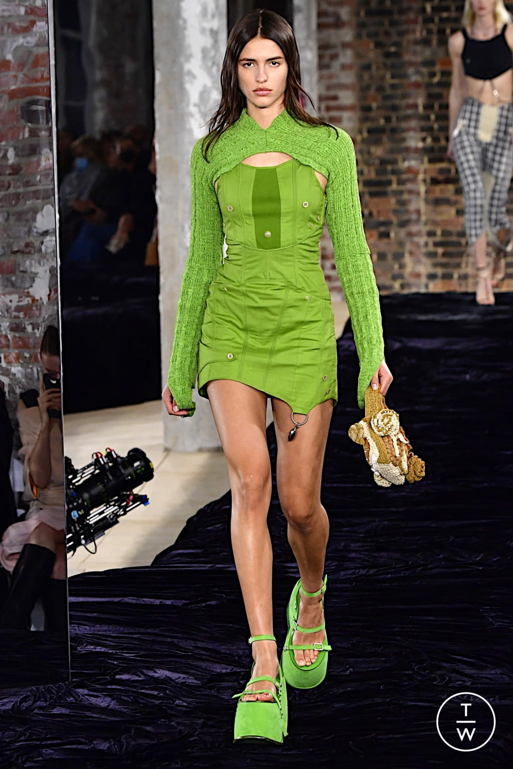 Fashion Week Paris Spring/Summer 2022 look 20 from the Acne Studios collection womenswear