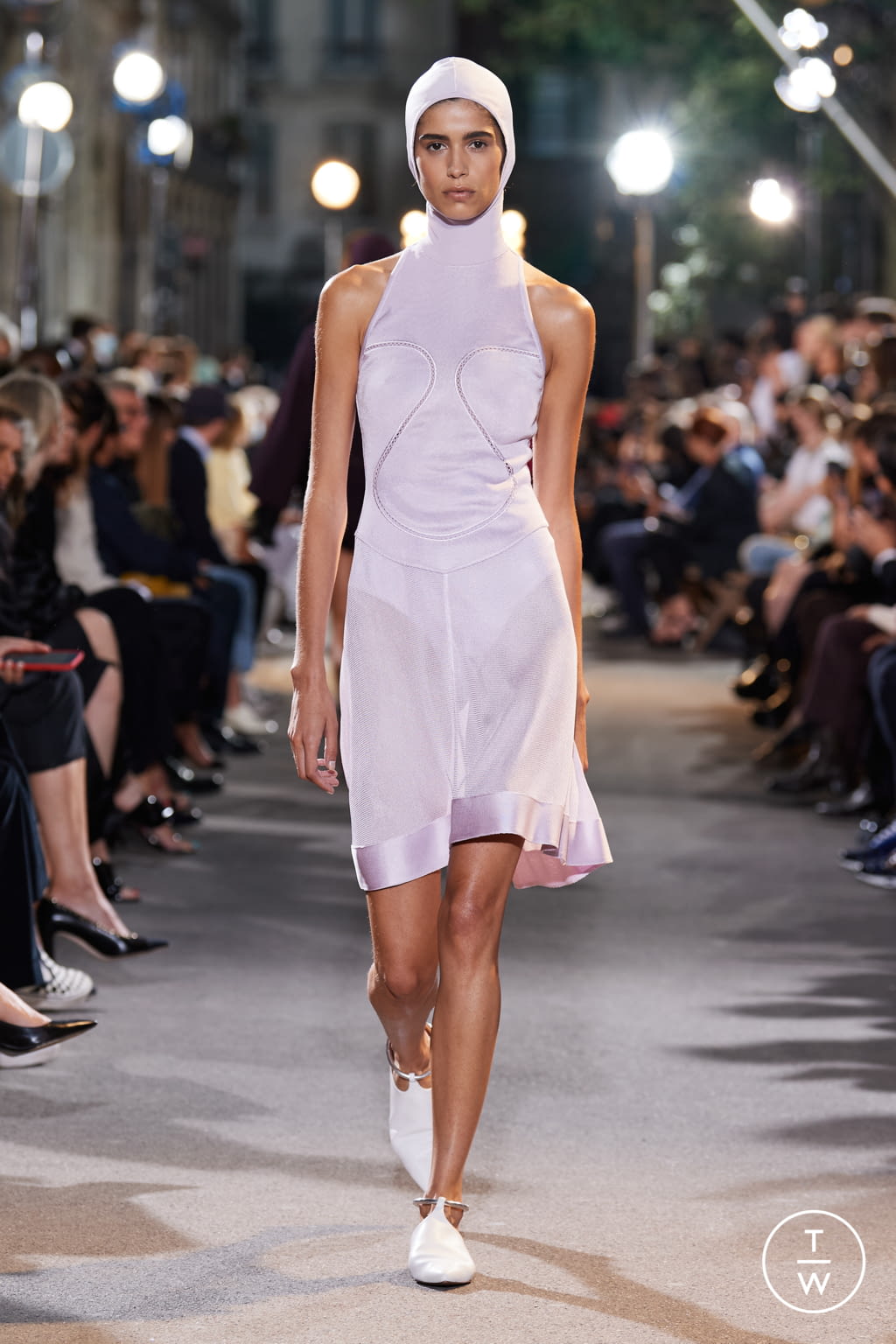 Fashion Week Paris Spring/Summer 2022 look 9 from the Alaïa collection womenswear