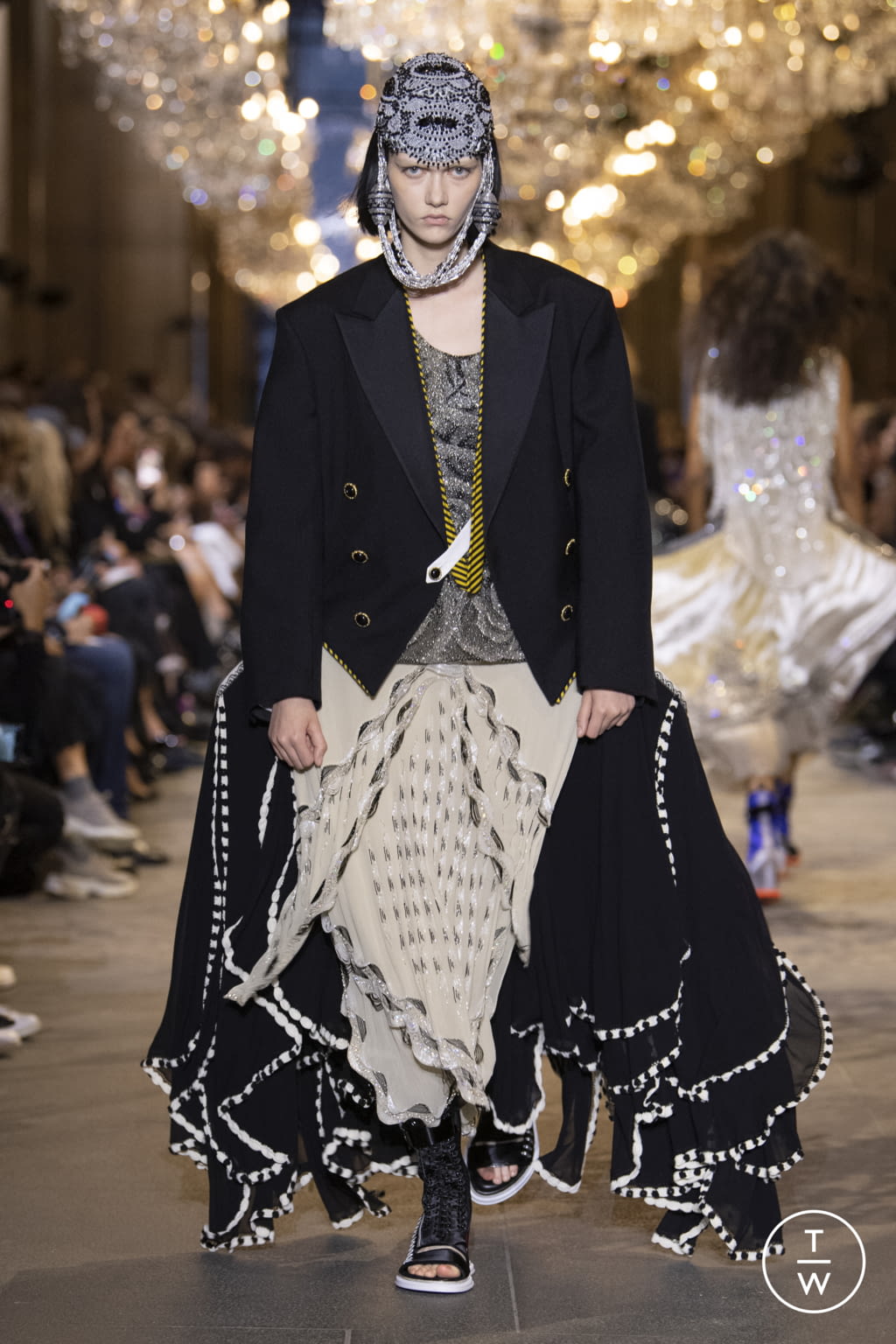 Fashion Week Paris Spring/Summer 2022 look 7 from the Louis Vuitton collection womenswear