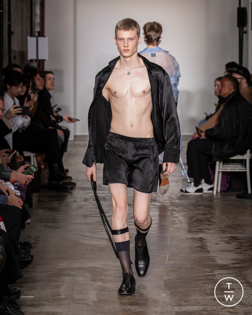 Fashion Week Paris Fall/Winter 2020 look 28 from the Ludovic de Saint Sernin collection menswear