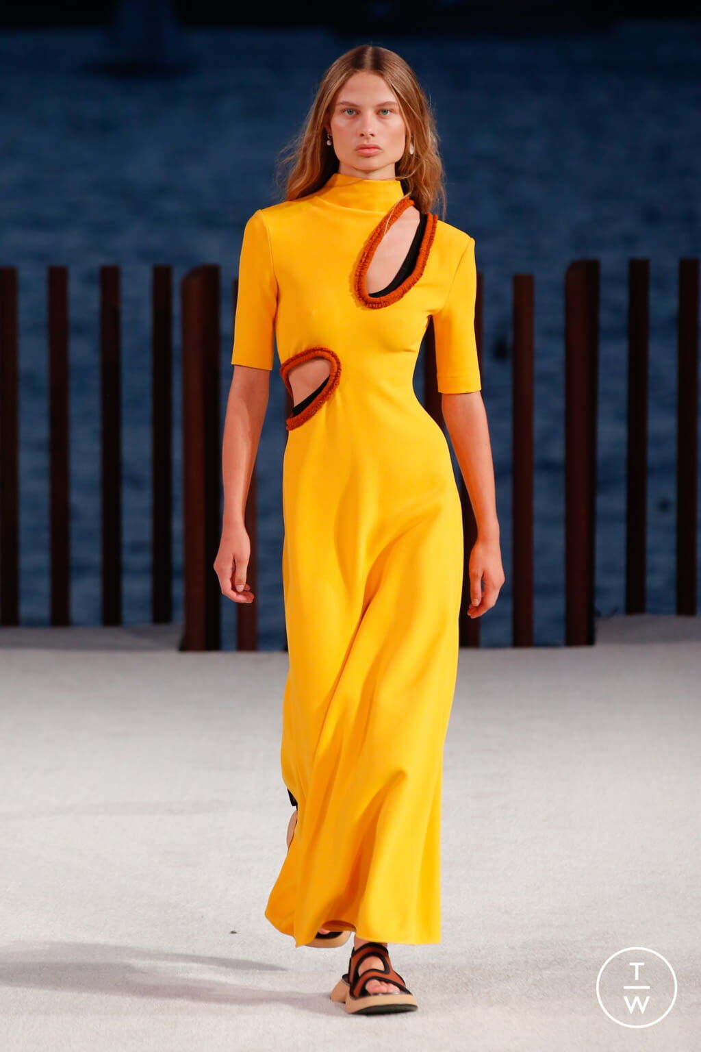 Fashion Week New York Spring/Summer 2022 look 32 from the Proenza Schouler collection womenswear