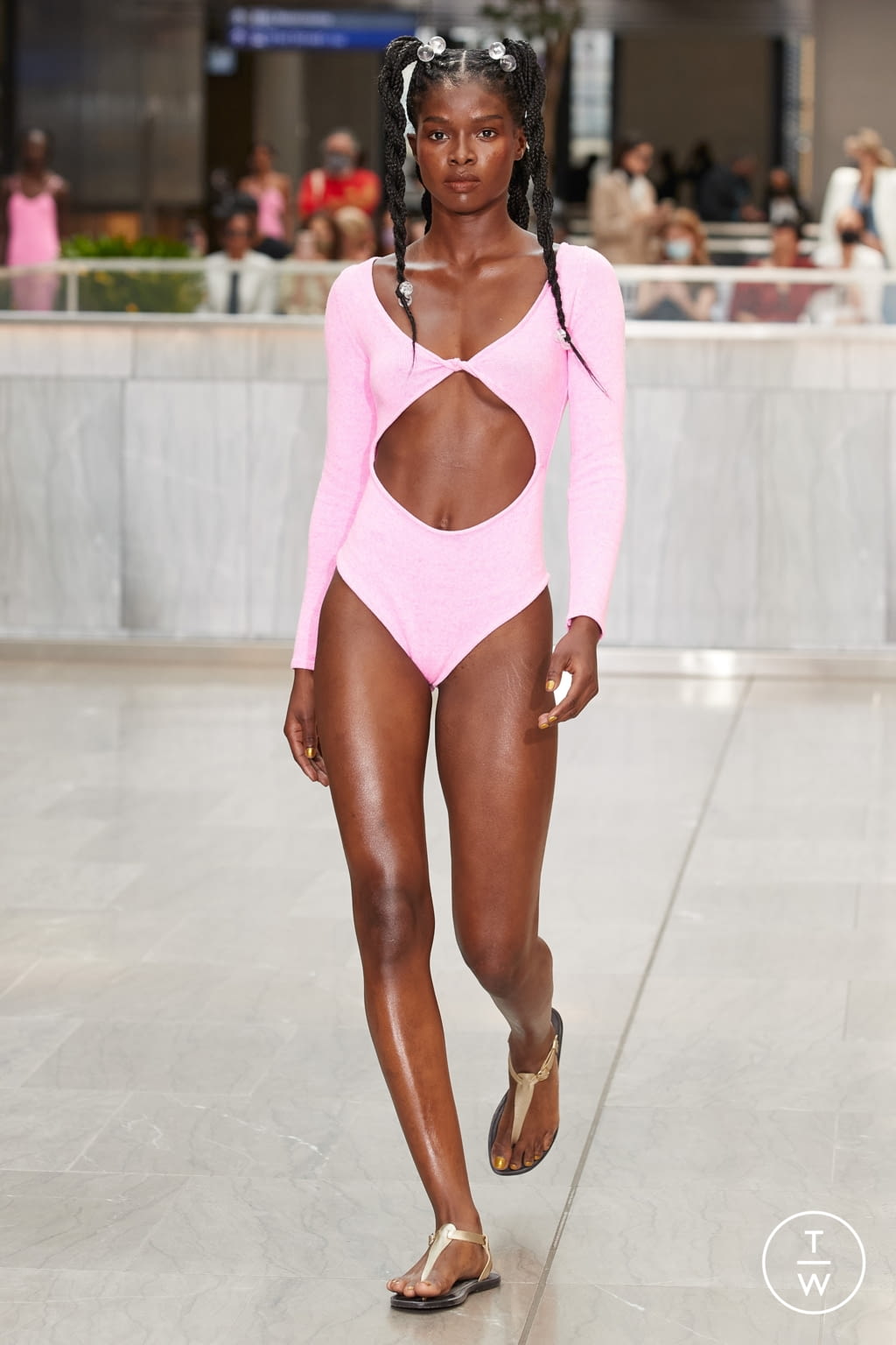 Fashion Week New York Spring/Summer 2022 look 1 from the VICTOR GLEMAUD collection womenswear